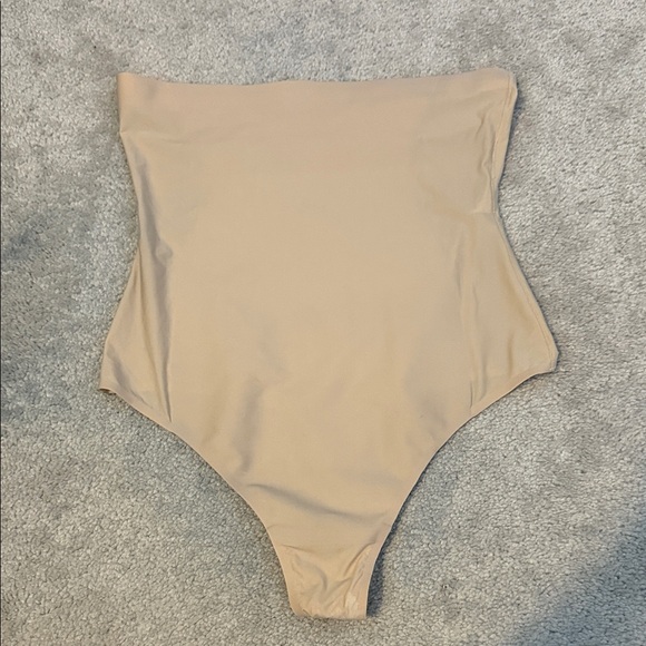 Yummie M Seamless Solutions - High Waist Shapewear Thong - Picture 1 of 6